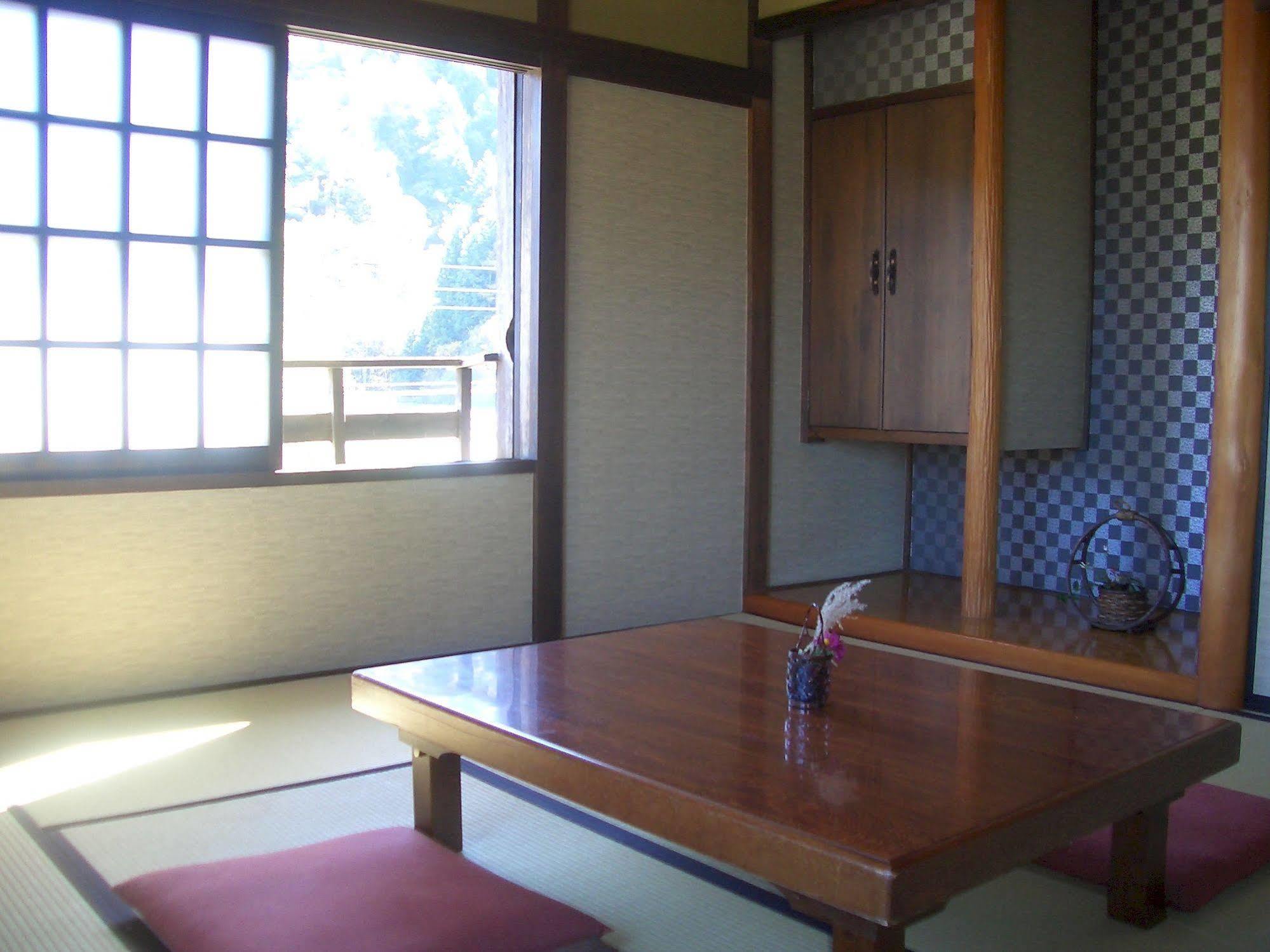 Shikitei Hotel Fujiyoshida Exterior foto