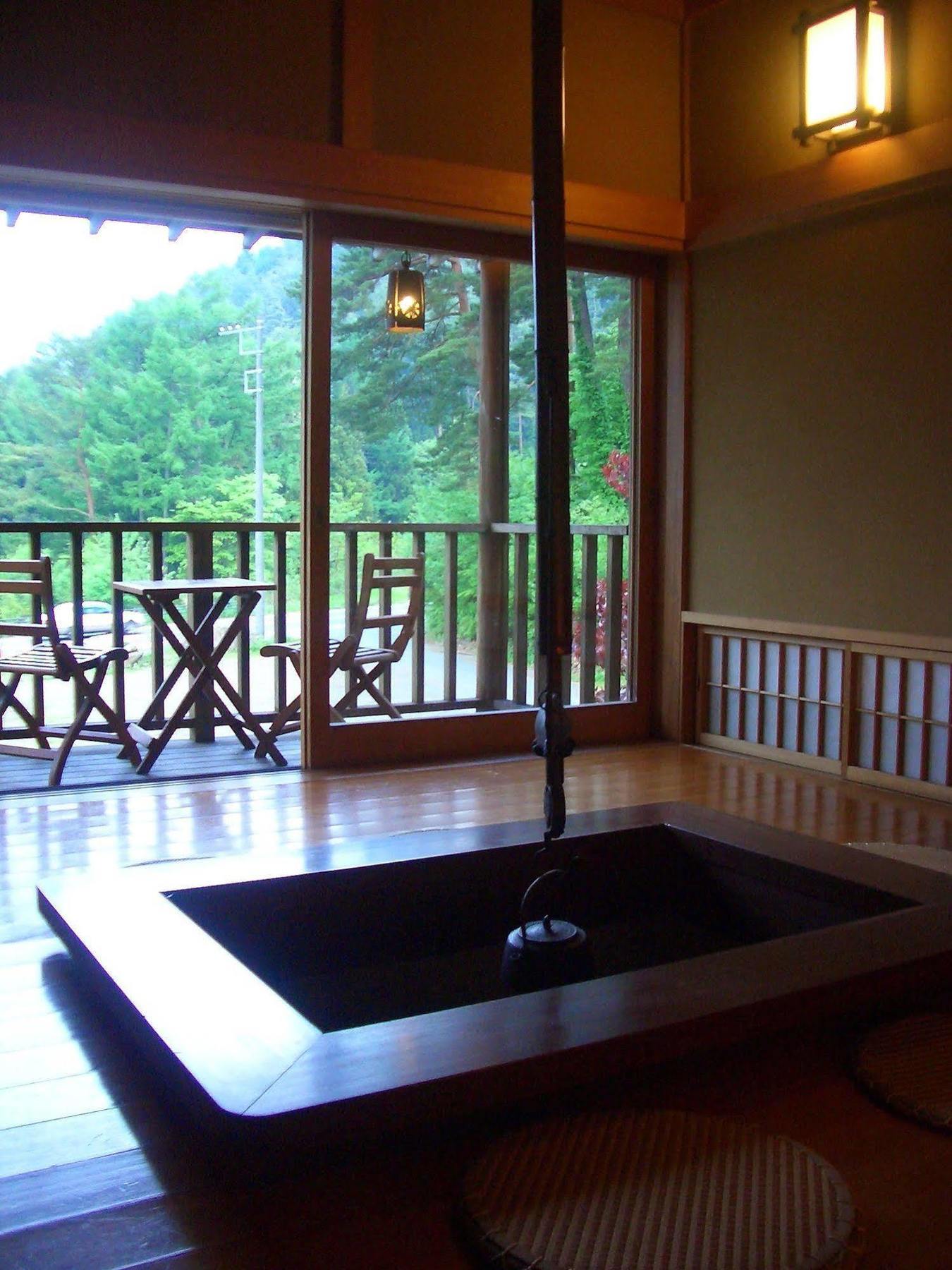 Shikitei Hotel Fujiyoshida Exterior foto